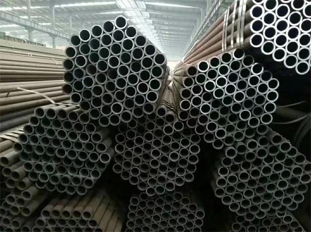 白城20#石油裂化用无缝钢管